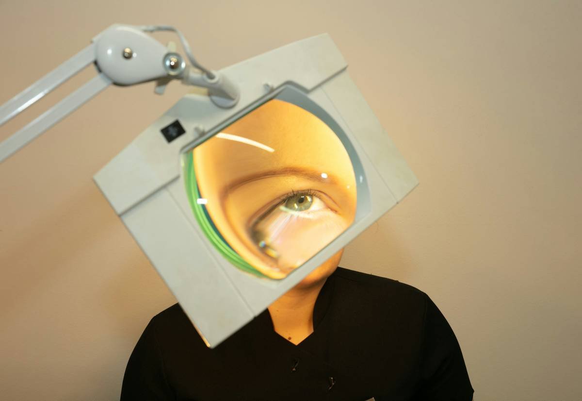 Is Your Home Facial Pro Device Actually Slowing Aging? Here’s What Dermatologists Won’t Tell You